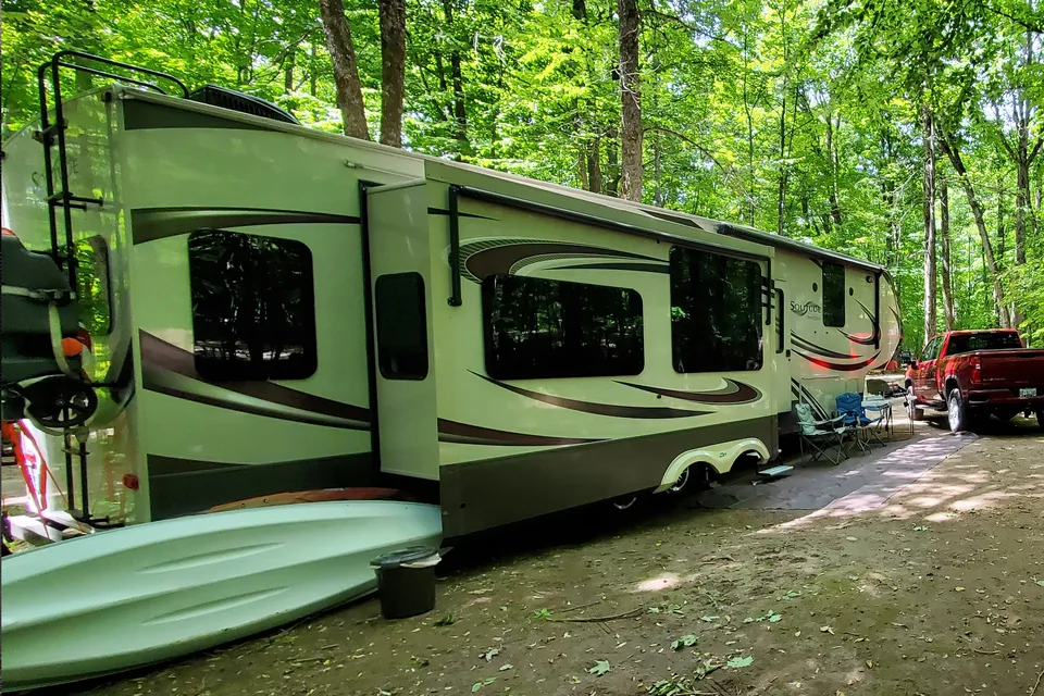 Grand Design Solitude 40ft Fifth Wheel