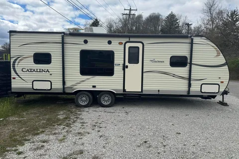 Christine's Coachman Catalina Travel Trailer