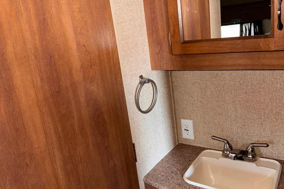 Christine's Coachman Catalina Travel Trailer