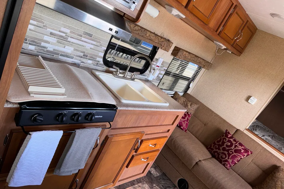 Christine's Coachman Catalina Travel Trailer