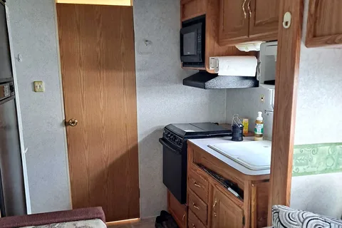 Matthew's Dutchmen Light Travel Trailer