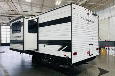KAMPFIRE 🔥 - Grand Design Transcend One (161BH) Travel Trailer