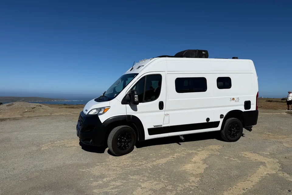 CoPeak Winnebago pocket Solis Class B