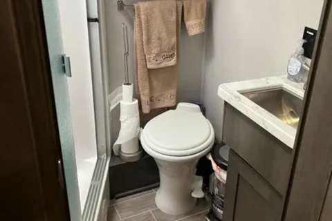 Two bathroom Georgetown