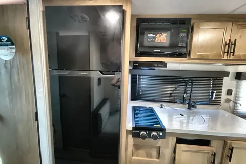 Couples Retreat Offroad Travel Trailer