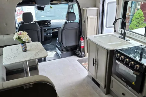 Mercedes Benz Coachmen Prism Motorhome