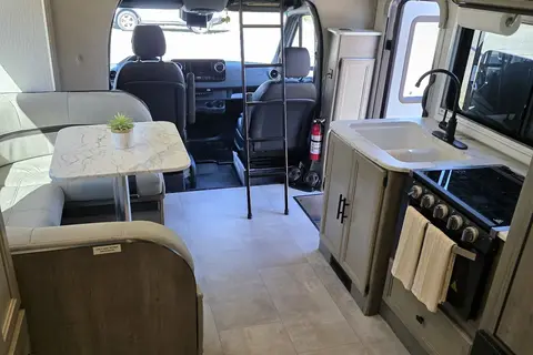 Mercedes Benz Coachmen Prism Motorhome