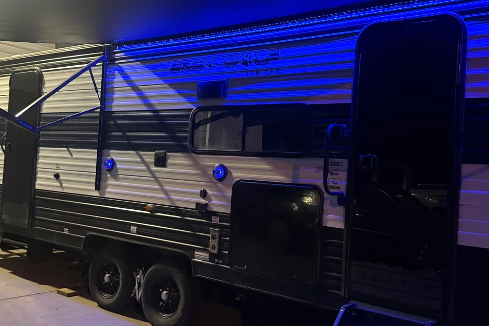 Evan's Forest River Grey wolf limited 26DBH Travel Trailer