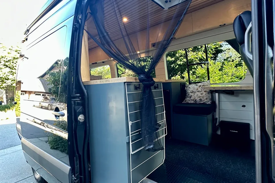 Big Black Campervan - Mercedes Sprinter Van