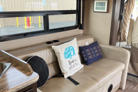 Spalding’s Thor Motor Coach ACE 30.4 Class A