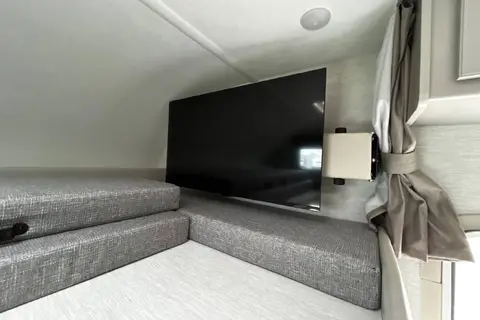 2025 Thor Magnitude 22GA, An Absolute Travel Machine Dream