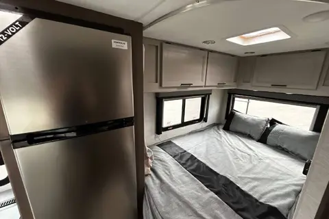 2025 Thor Magnitude 22GA, An Absolute Travel Machine Dream