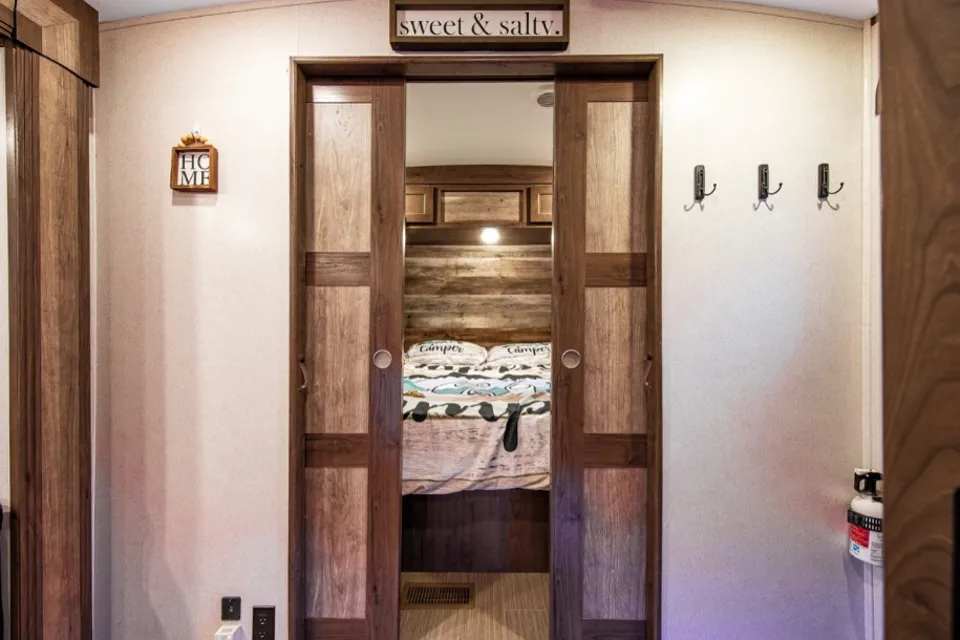 Unique Quad Double-Bunks Sleeps 12