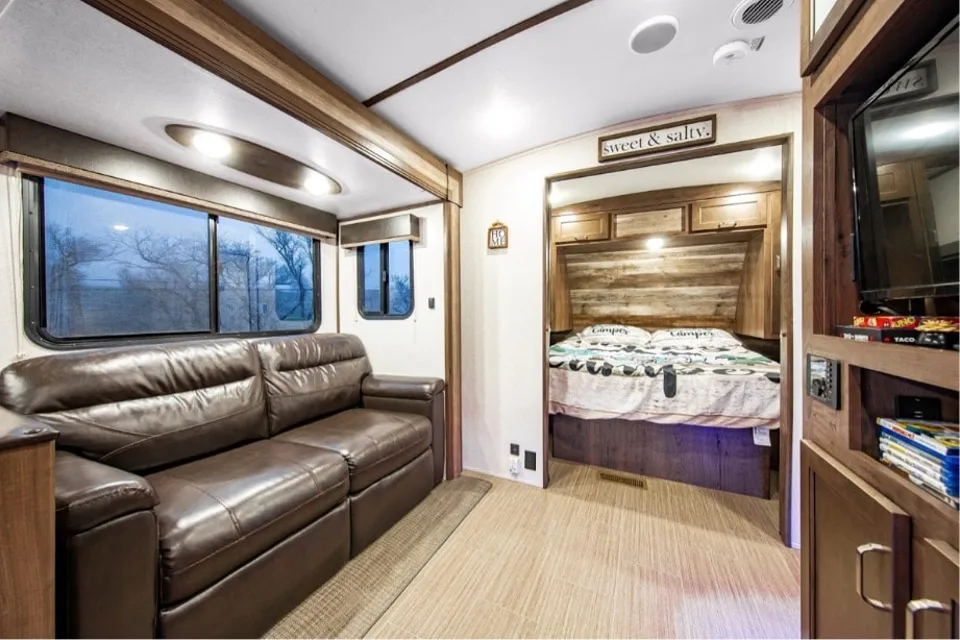 Unique Quad Double-Bunks Sleeps 12