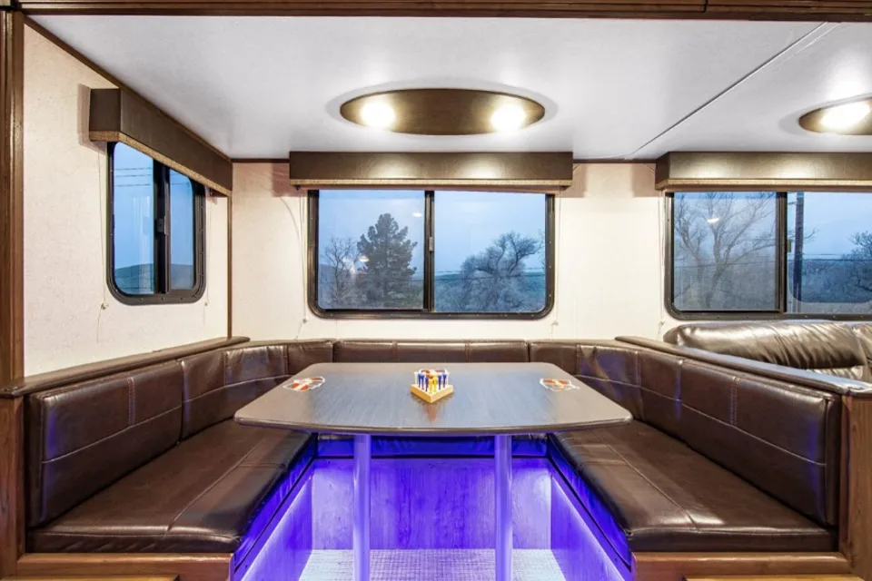 Unique Quad Double-Bunks Sleeps 12