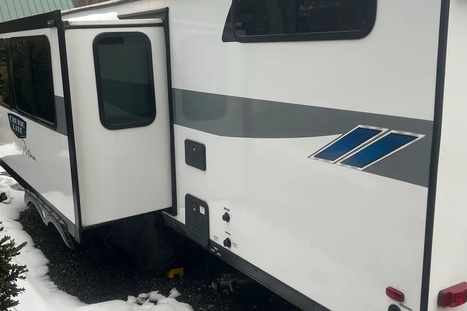 Ben's Forest River 28VBXL Travel Trailer