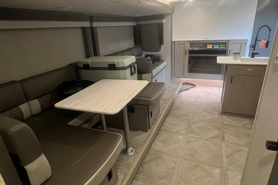Ben's Forest River 28VBXL Travel Trailer