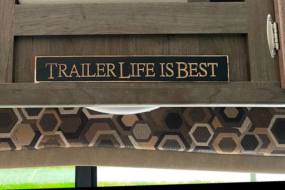 Khan sisters Coleman Lantern 286RK Travel Trailer