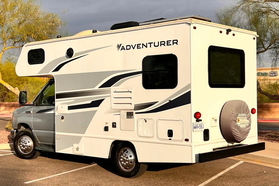 Jacqueline's Adventurer Manufacturing Adventures 19 RB Class C