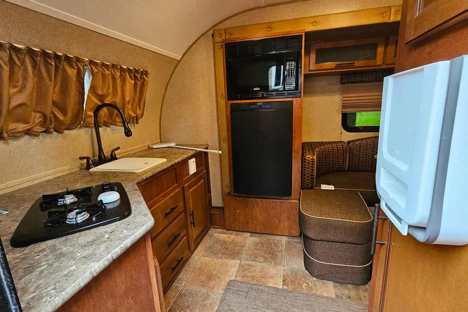 Camper