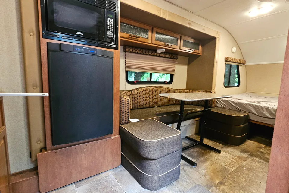 Camper