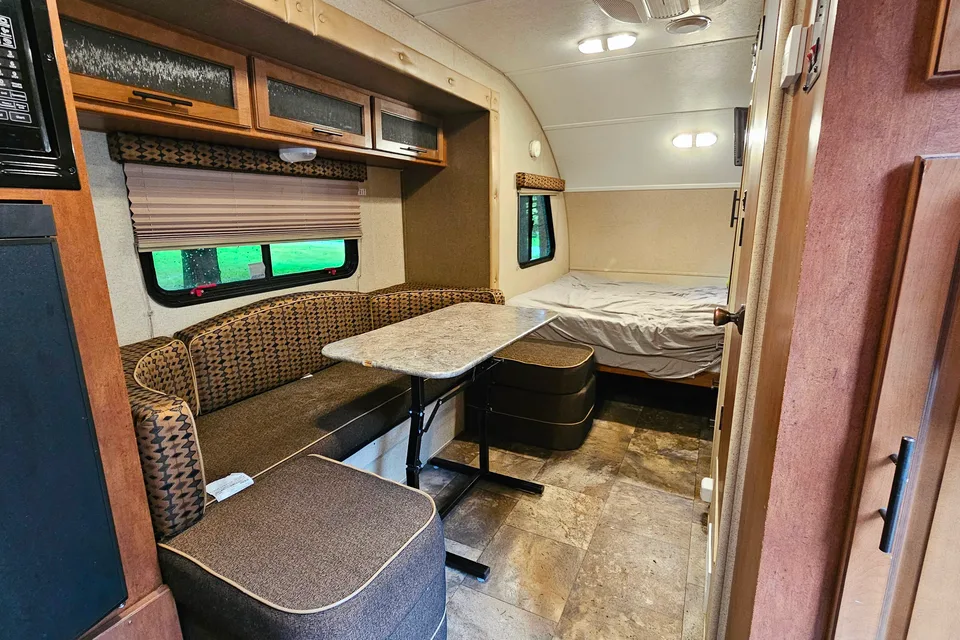 Camper