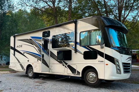 Max - Thor Motor Coach ACE Class A