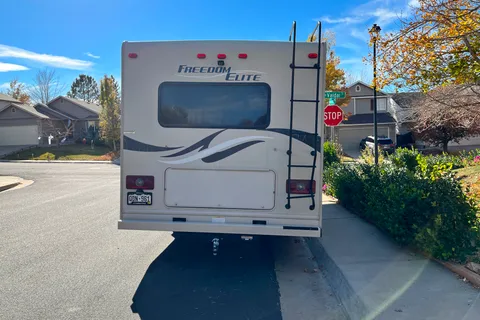 FletchCraft - Showroom Quality Thor Freedom Elite 28 ft. Motorhome (Class C)