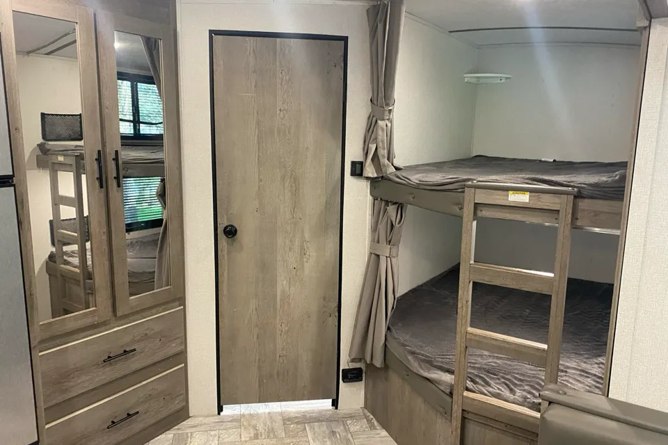 Kara's Keystone Springdale 282BH Travel Trailer