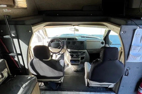 Roney's Coachman freelander   Class C