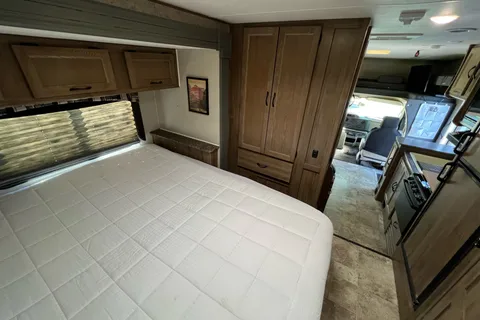 Roney's Coachman freelander   Class C