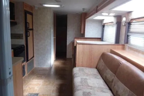 Spacious Family-Friendly Trailer – with quad bunks!