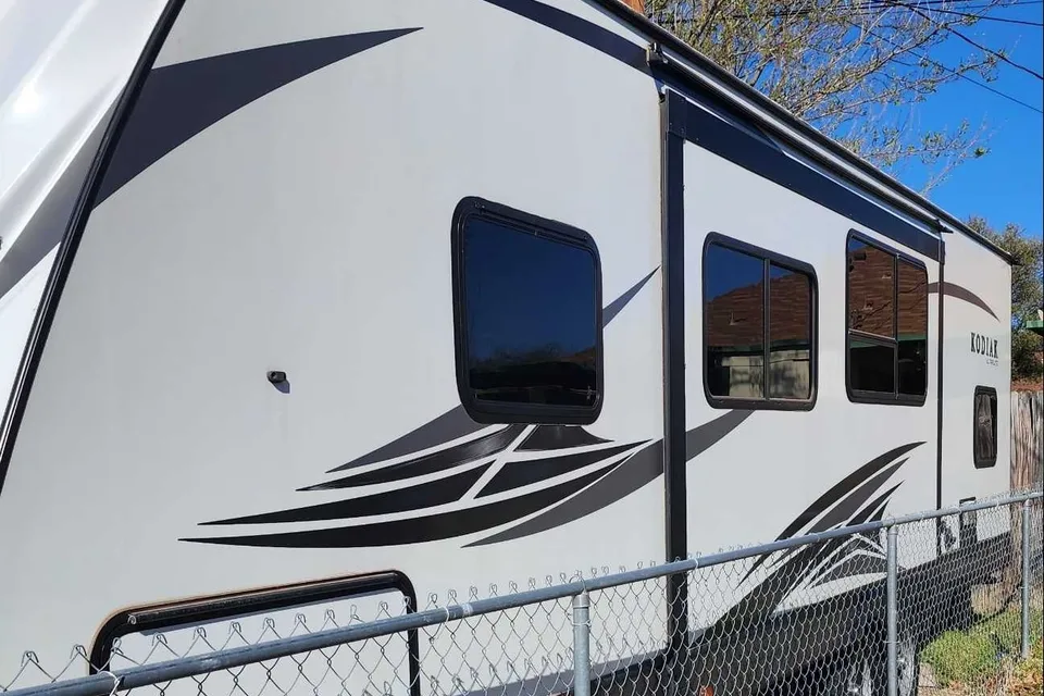 Ashley's Dutchmen Kodiak Travel Trailer
