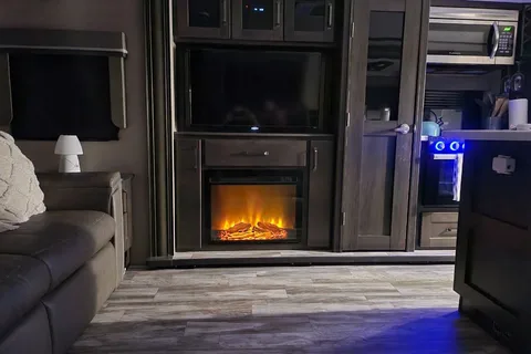 Petra's kids friendly Luxury Grand Design Reflection 315 RLTS Travel Trailer