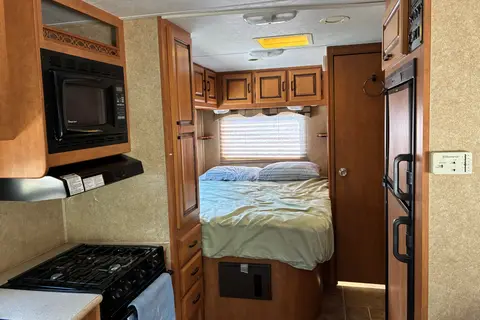 #2Julia's Forest River Sunseeker Class C