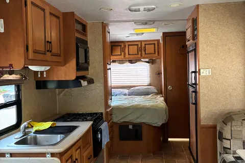 #2Julia's Forest River Sunseeker Class C