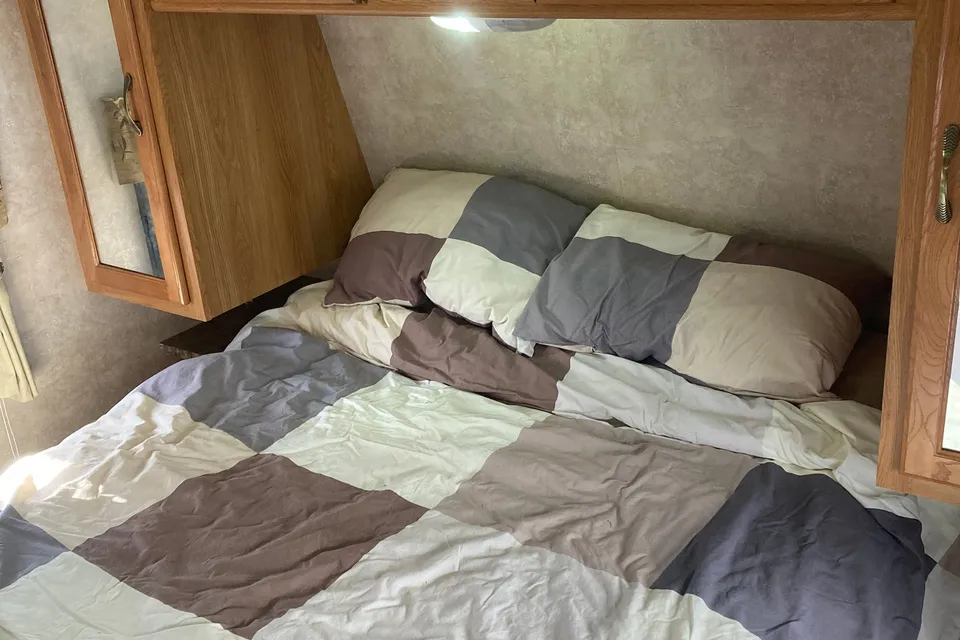 Trent's Spacious Springdale
