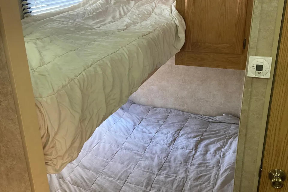 Trent's Spacious Springdale