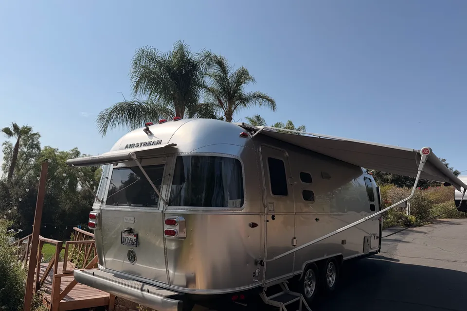 2022 Airstream Panoramic windows, Rear Hatch, Military Base access