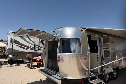 2022 Airstream Panoramic windows, Rear Hatch, Military Base access