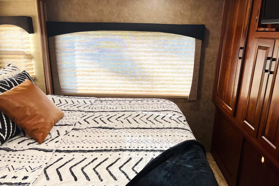 “Crazy Train” Forest River Sunseeker 3010DS Class C