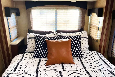 “Crazy Train” Forest River Sunseeker 3010DS Class C