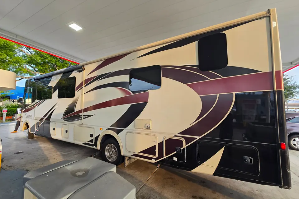 Beautiful Forest River Coachmen Mirada