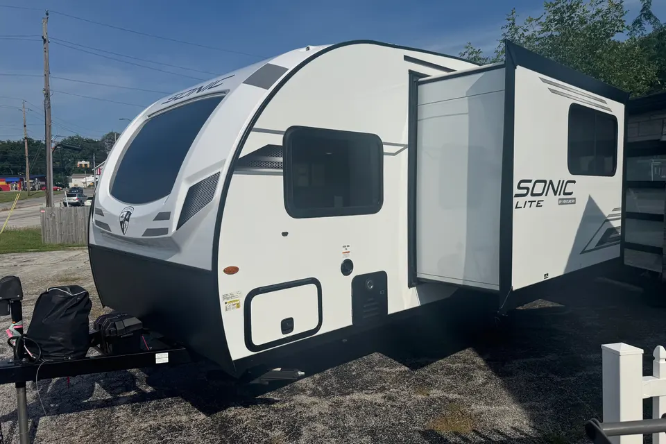 Josh's Venture Sonic lite Travel Trailer