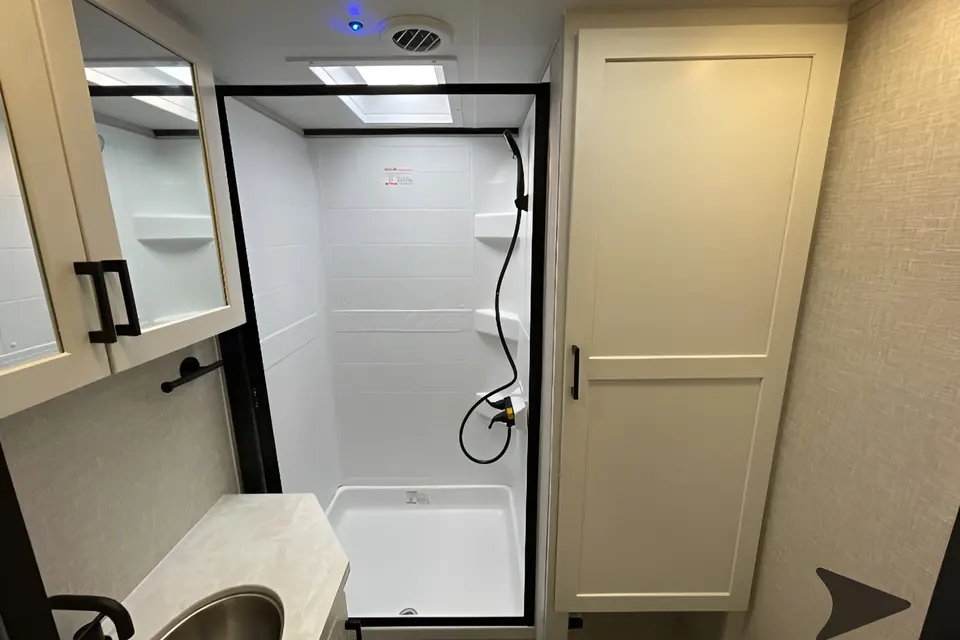 Tristen's Jayco Jayfeather 27MK Travel Trailer