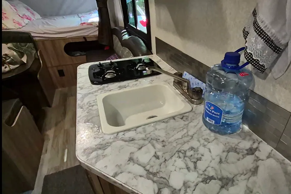 Daniel's Jayco Jay Feather 16 XRB Hybrid Camper