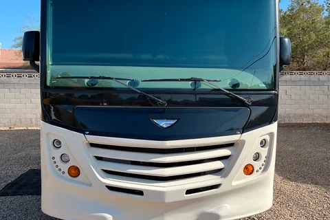 Robert's Fleetwood Flair 29M Class A
