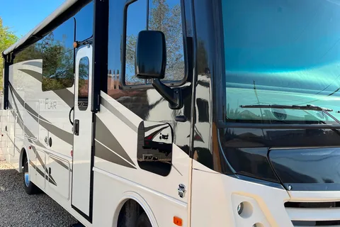 Robert's Fleetwood Flair 29M Class A