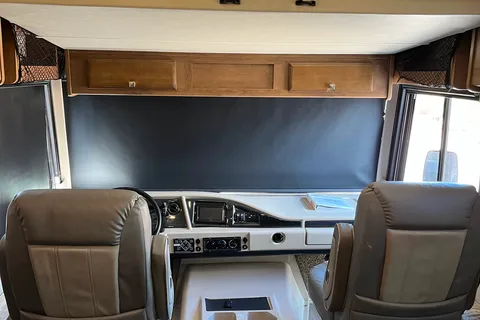 Robert's Fleetwood Flair 29M Class A