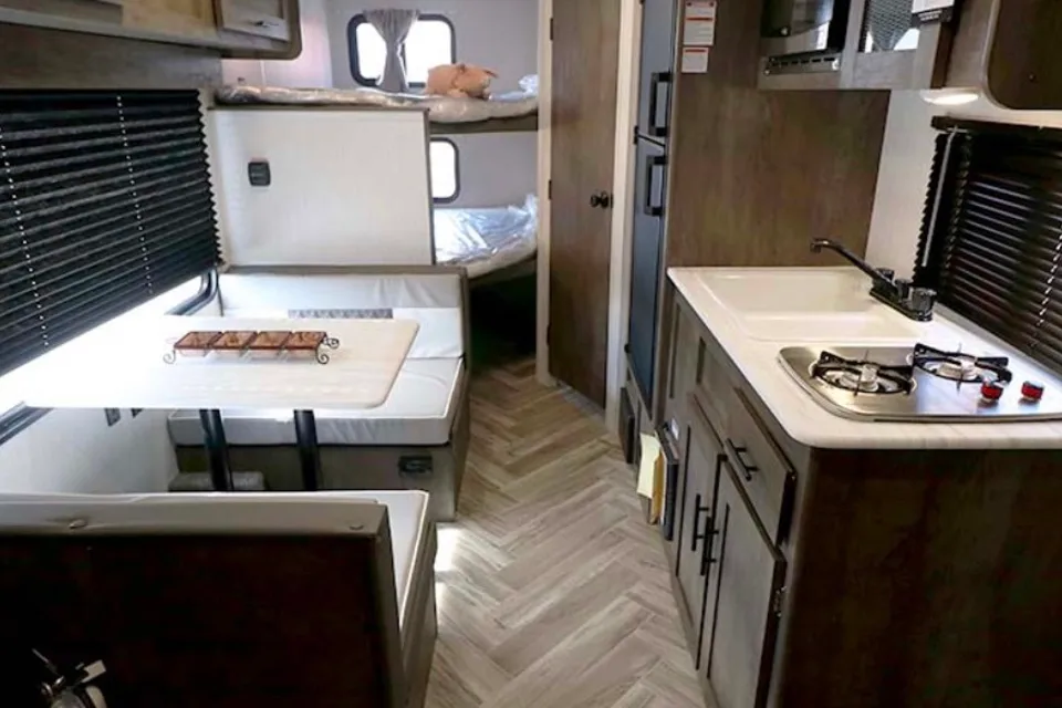 Awesome Forest River 2022 Wildwood FSX 179DBK with double bunks